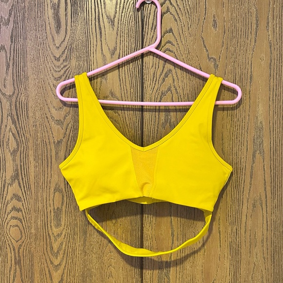 Buffbunny Collection Other - BuffBunny Yellow Athletic V-Neck Sports Bra